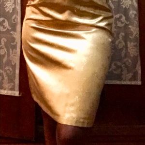 Gold Tommy Jeans skirt, size 5 (year 2000)